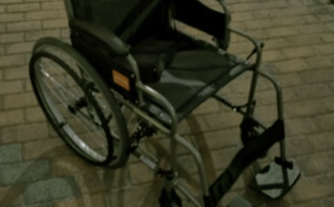 輪椅上的霍金作文