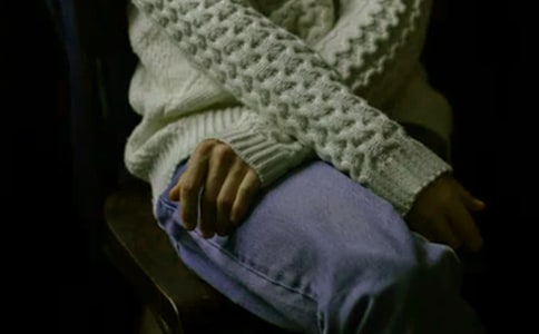 中班健康正確坐姿真精神的教學(xué)設(shè)計(jì)